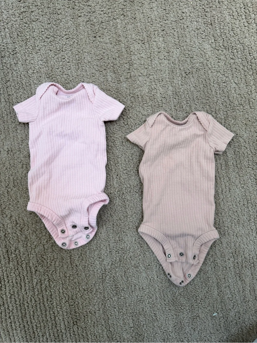 Newborn girl bundle - florals & pink from Carters and Cloud Island.